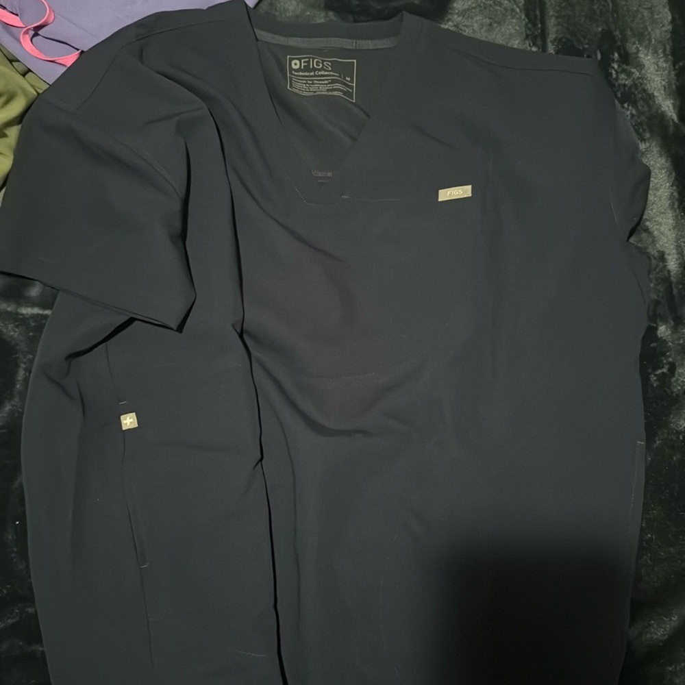 Figs tunic top navy